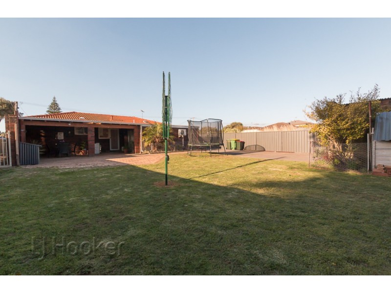 33 Brixham Way, Warnbro WA 6169