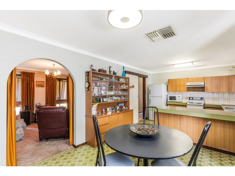 1 Hawkins Street, Rockingham WA 6168