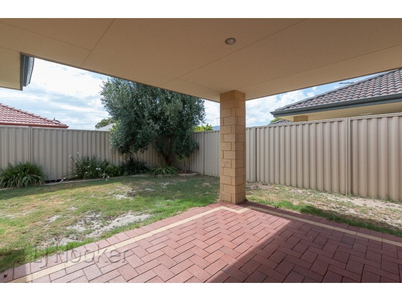 15 Kumarina Drive, Secret Harbour WA 6173