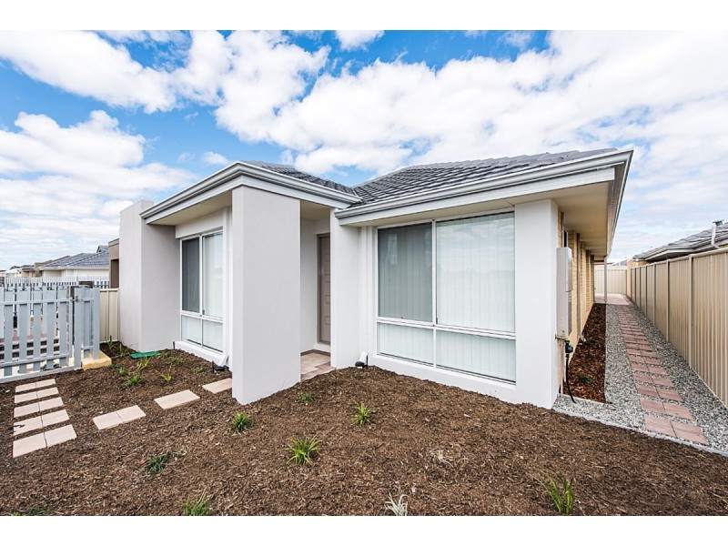 36 Mallina Crescent, Golden Bay WA 6174