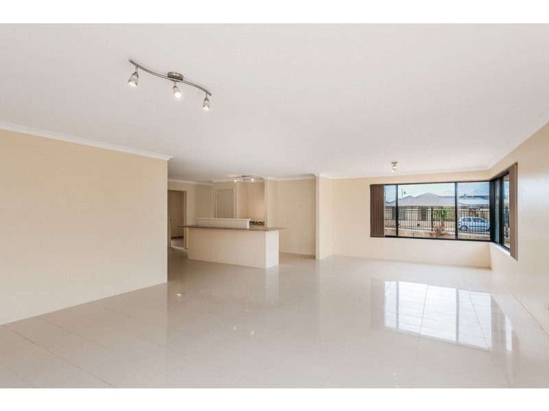 14 Cheney Loop, Secret Harbour WA 6173