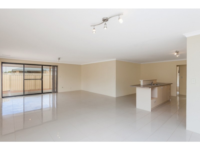 14 Cheney Loop, Secret Harbour WA 6173