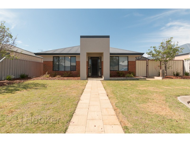 10 Celtic Crescent, Shoalwater WA 6169