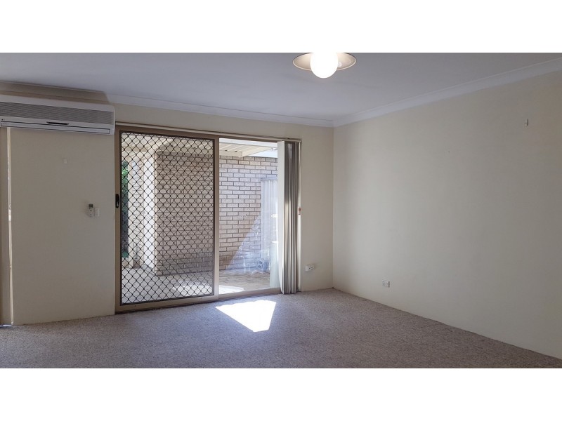 8/10 Merope Close, Rockingham WA 6168