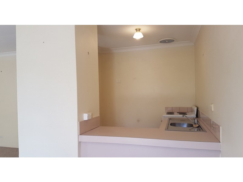 8/10 Merope Close, Rockingham WA 6168