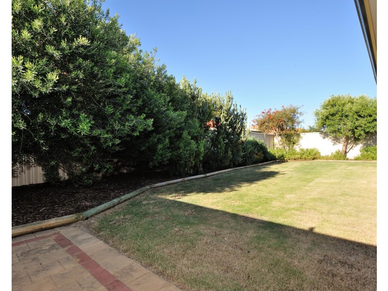 46 Kumarina Drive, Secret Harbour WA 6173