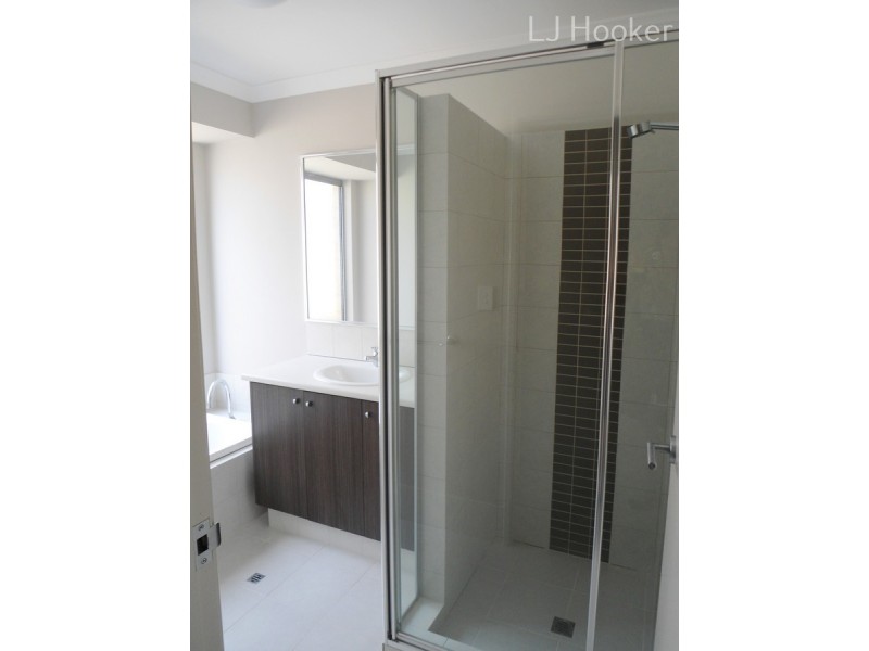 40 Sorrento Turn, Secret Harbour WA 6173