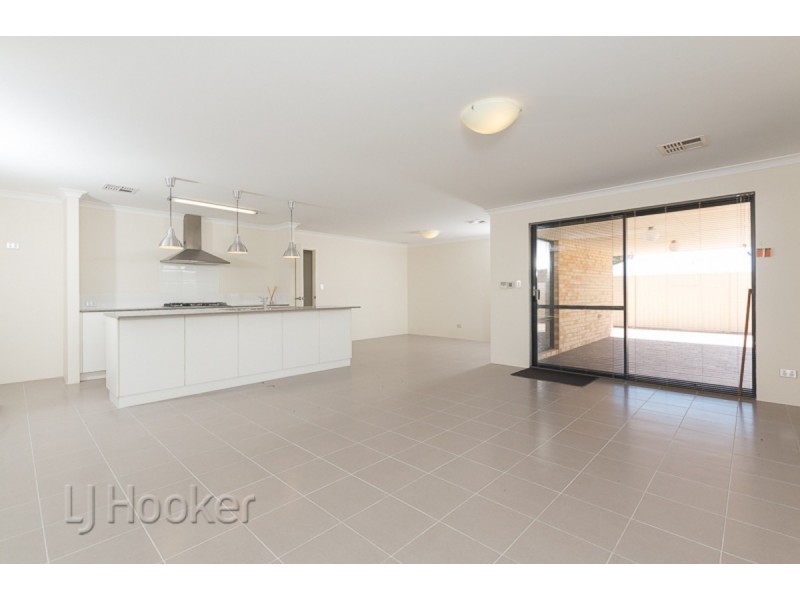 37 Wanderer Parkway, Baldivis WA 6171