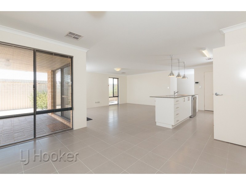 37 Wanderer Parkway, Baldivis WA 6171