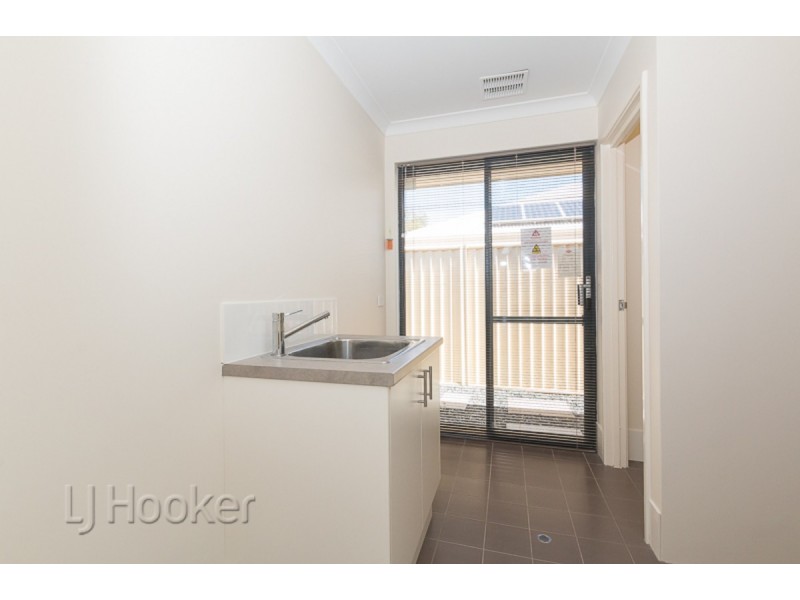 37 Wanderer Parkway, Baldivis WA 6171