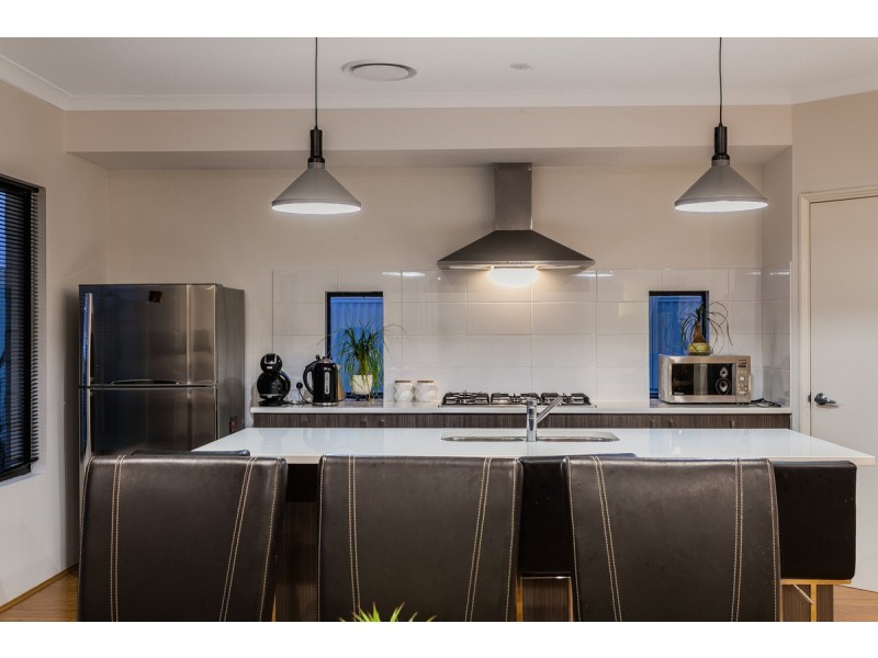 162 Harrington Waters Drive, Waikiki WA 6169