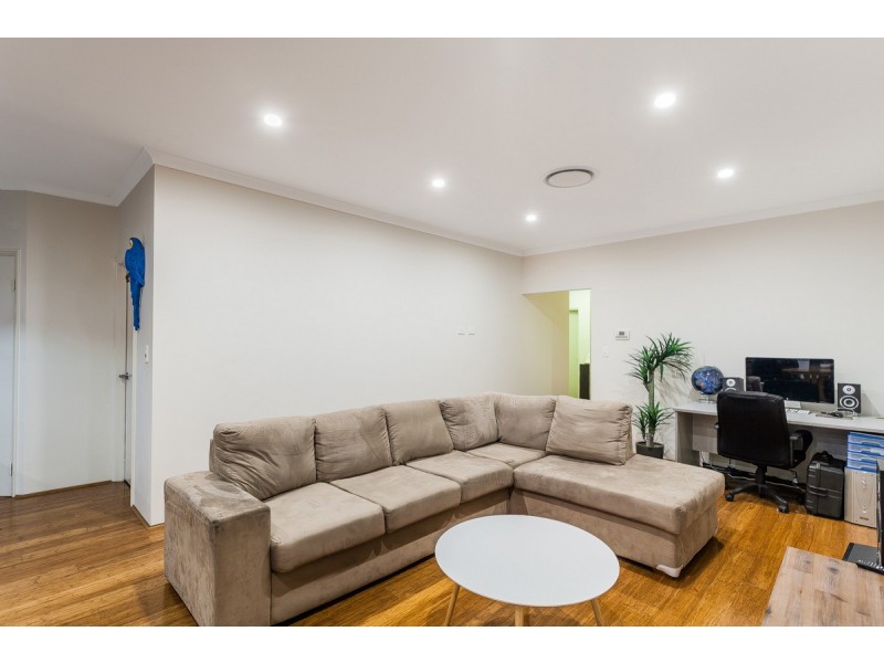 162 Harrington Waters Drive, Waikiki WA 6169