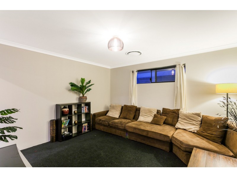 162 Harrington Waters Drive, Waikiki WA 6169