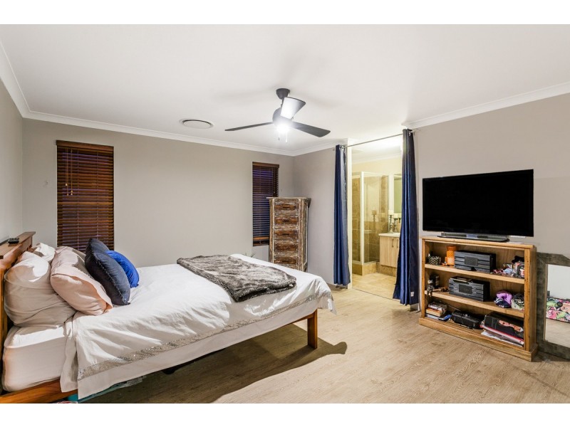 162 Harrington Waters Drive, Waikiki WA 6169