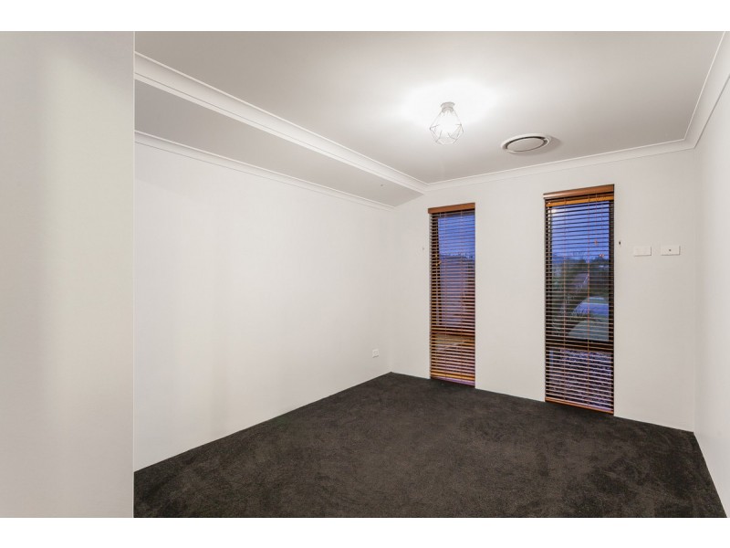 162 Harrington Waters Drive, Waikiki WA 6169