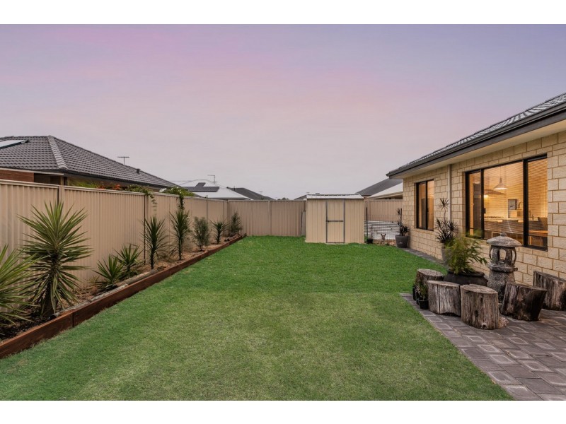 162 Harrington Waters Drive, Waikiki WA 6169