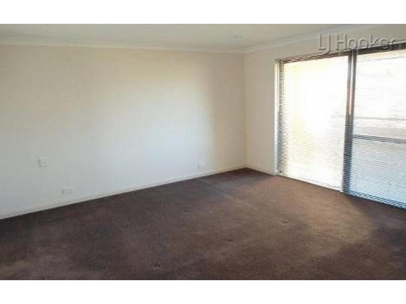 28 Malone Loop, Meadow Springs WA 6210