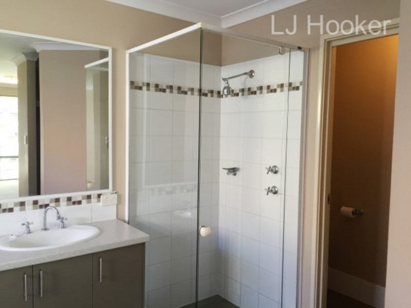 6 Freshwater Way, Secret Harbour WA 6173