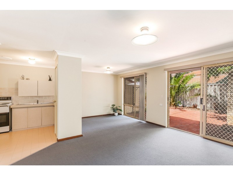 6/10 Merope Close, Rockingham WA 6168