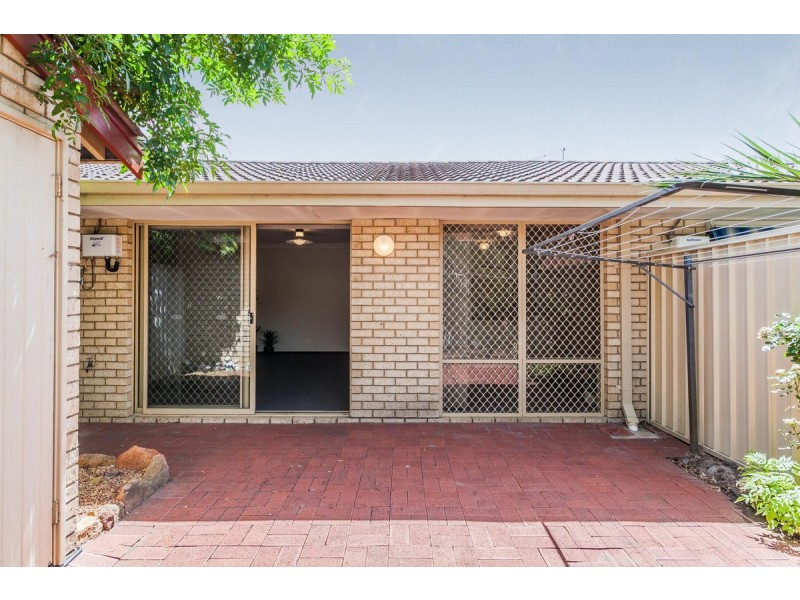 6/10 Merope Close, Rockingham WA 6168