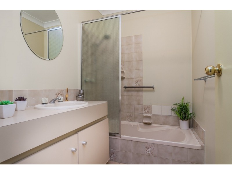 6/10 Merope Close, Rockingham WA 6168