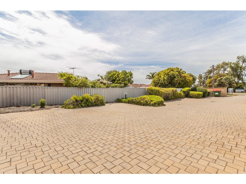 6/10 Merope Close, Rockingham WA 6168