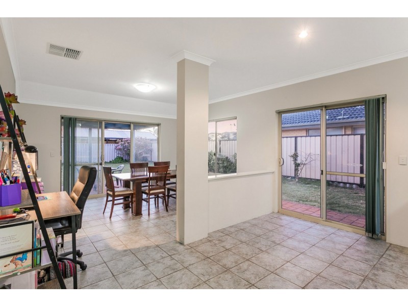 1 Fontainebleu Vista, Port Kennedy WA 6172