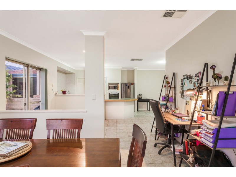 1 Fontainebleu Vista, Port Kennedy WA 6172