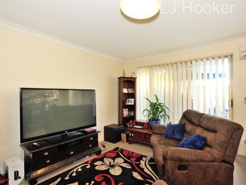 10/8 Merope Close, Rockingham WA 6168