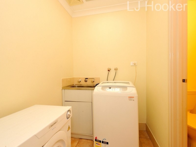 10/8 Merope Close, Rockingham WA 6168