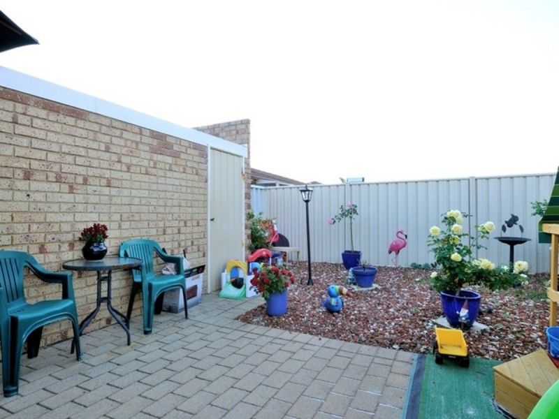 10/8 Merope Close, Rockingham WA 6168