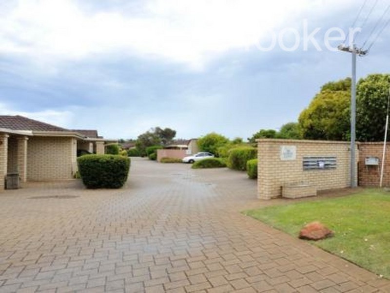 10/8 Merope Close, Rockingham WA 6168