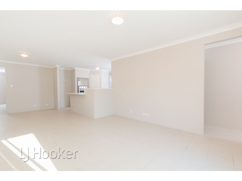 5/5 Crusoe Link, Secret Harbour WA 6173