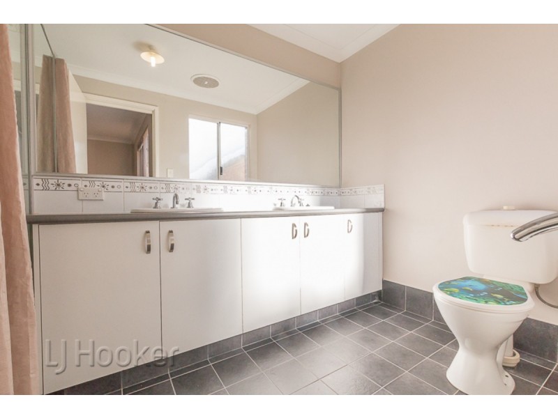 5/5 Crusoe Link, Secret Harbour WA 6173