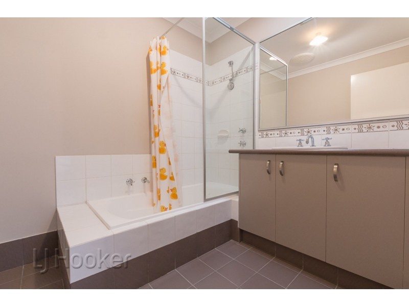 5/5 Crusoe Link, Secret Harbour WA 6173