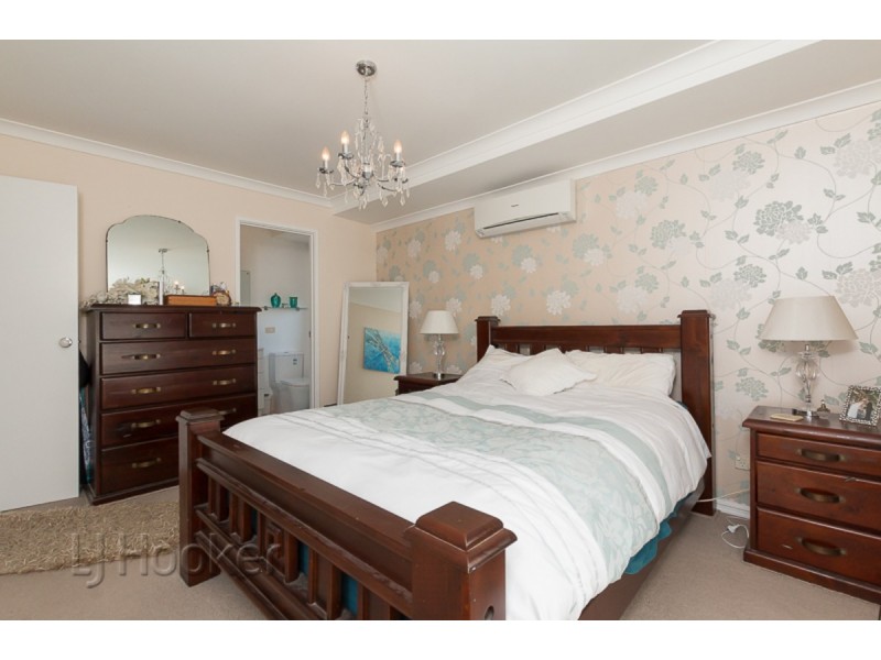 20 Glencoe Place, Cooloongup WA 6168