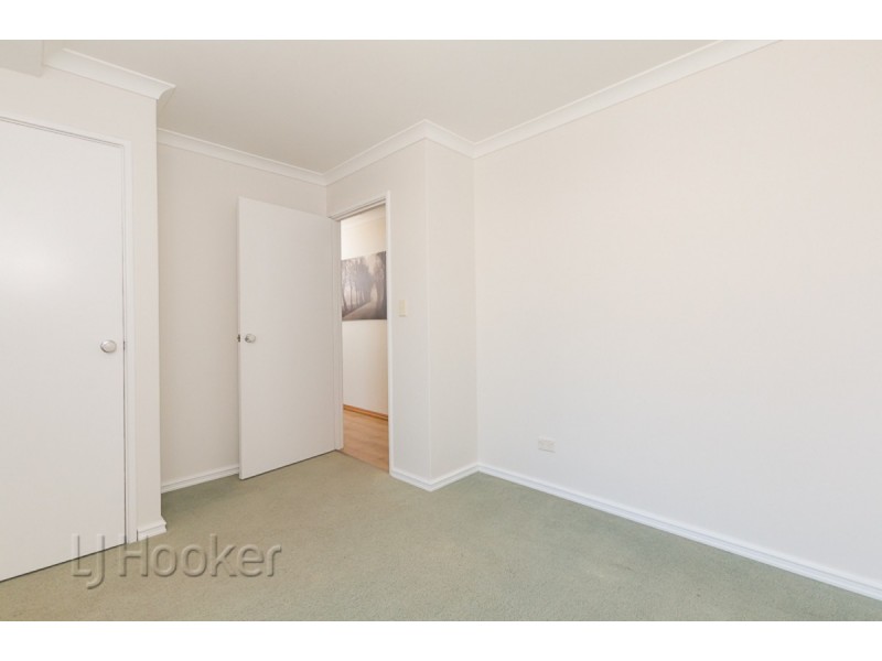 20 Glencoe Place, Cooloongup WA 6168