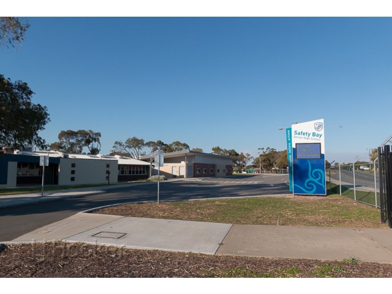 29 Malibu Road, Safety Bay WA 6169