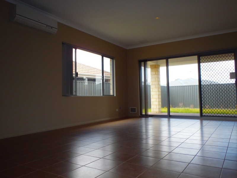 12 Rubens Circuit, Baldivis WA 6171