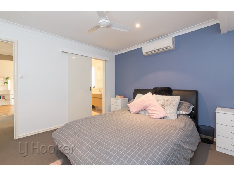 11 Jubilee Drive, Waikiki WA 6169