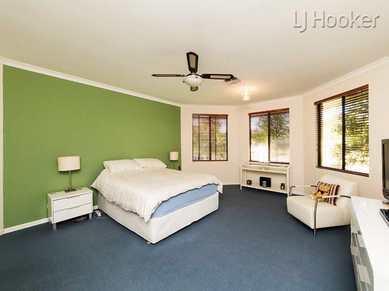 8 Latiano Green, Secret Harbour WA 6173