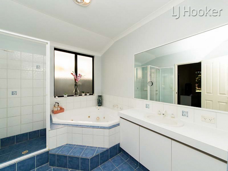 8 Latiano Green, Secret Harbour WA 6173