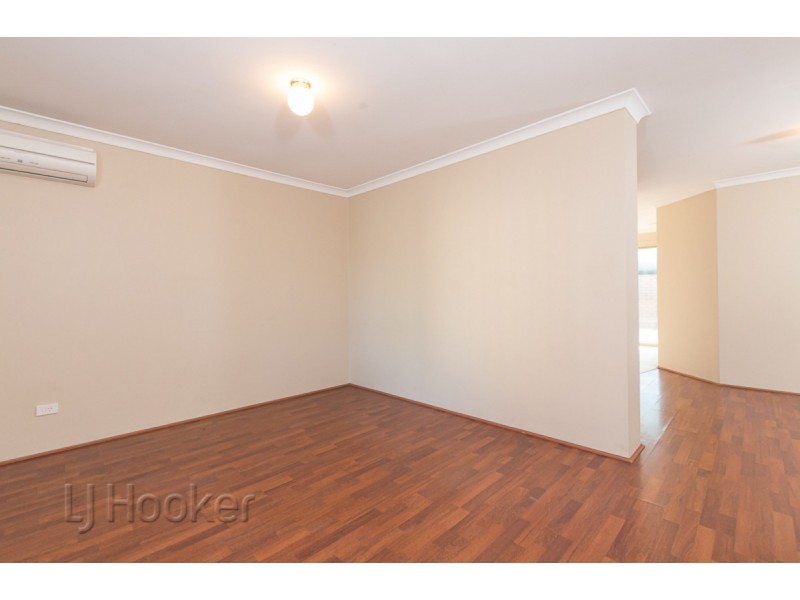 12/4 Marlo Place, Waikiki WA 6169