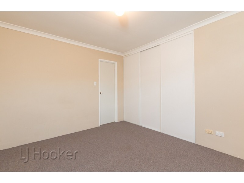 12/4 Marlo Place, Waikiki WA 6169