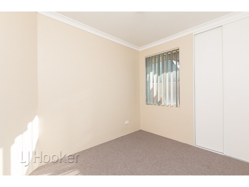 12/4 Marlo Place, Waikiki WA 6169