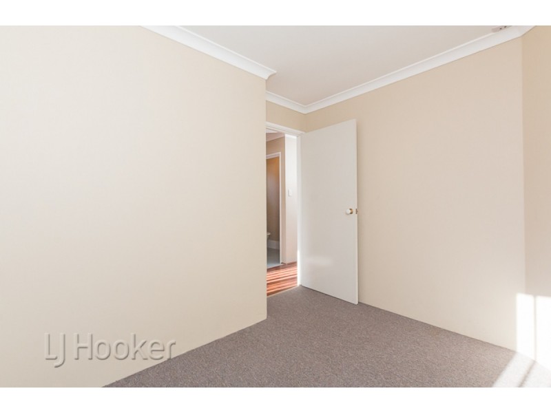 12/4 Marlo Place, Waikiki WA 6169