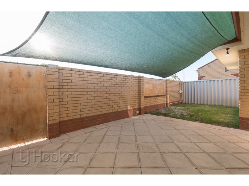 12/4 Marlo Place, Waikiki WA 6169