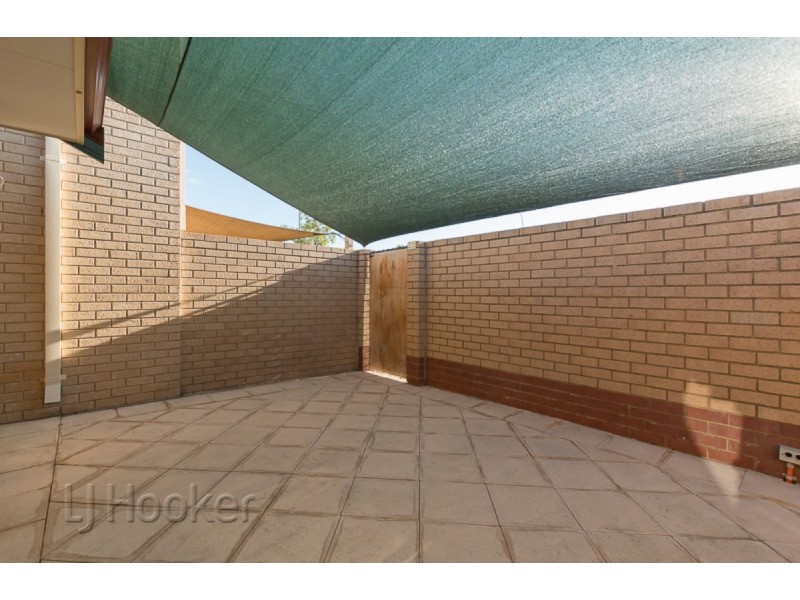 12/4 Marlo Place, Waikiki WA 6169