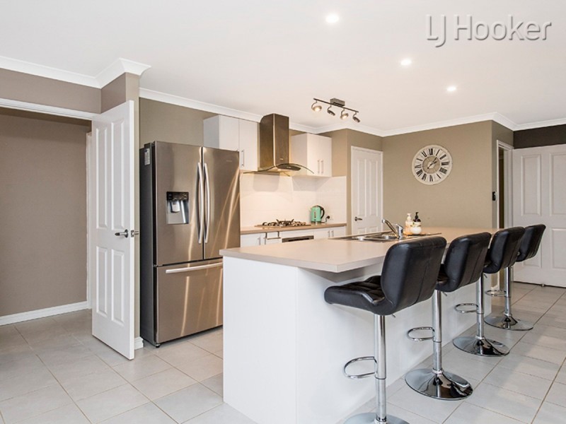 4 Layer Close, Baldivis WA 6171