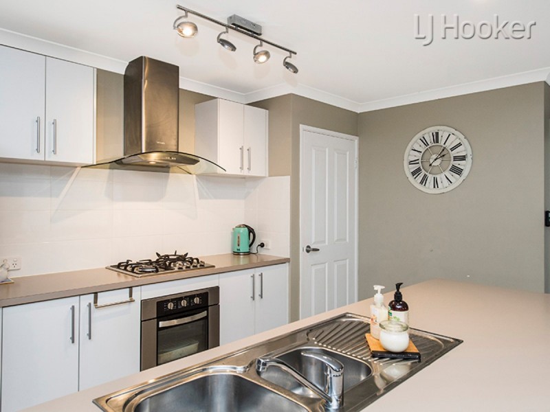 4 Layer Close, Baldivis WA 6171